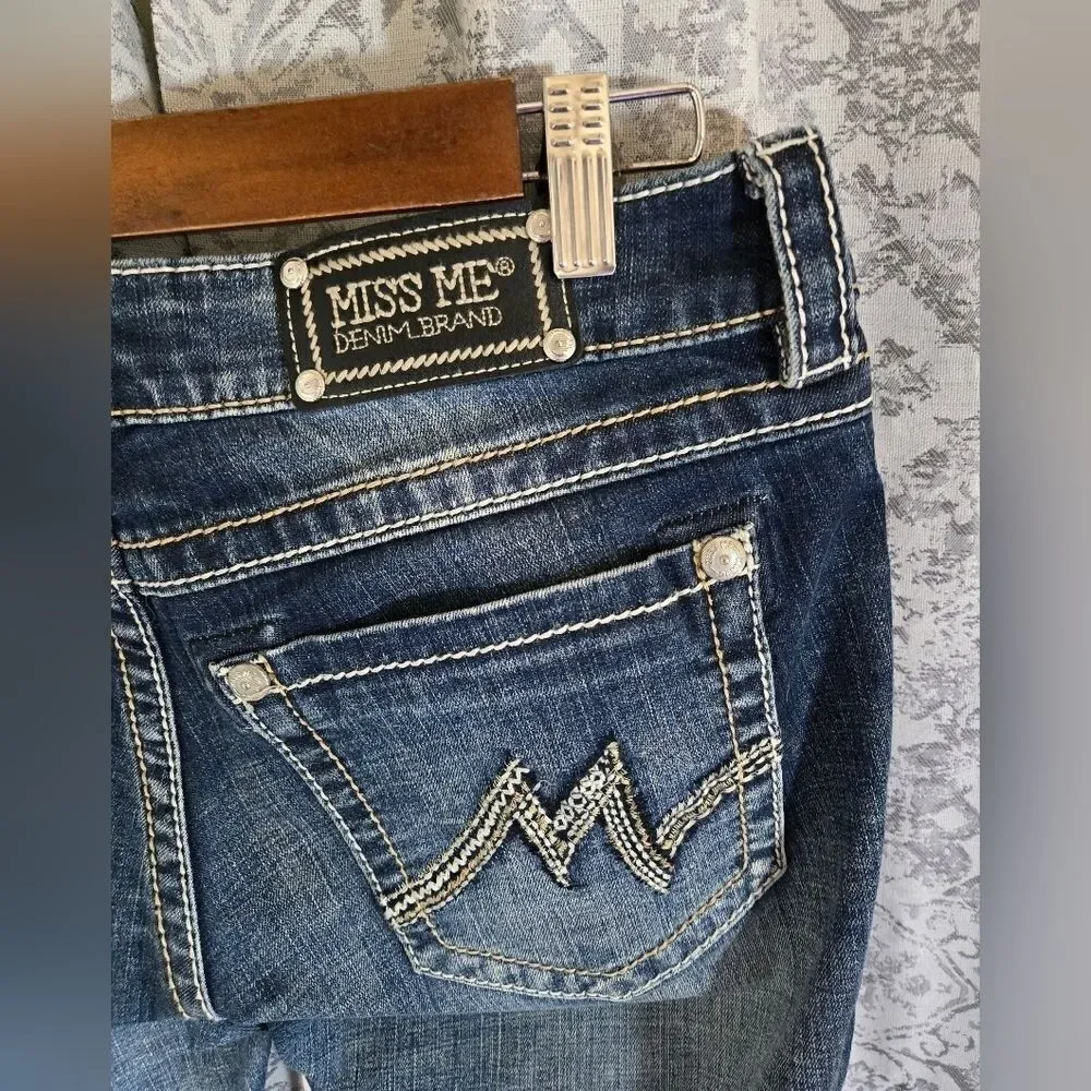 Miss Me JD1103B Bootcut Embellished Embroidered Y2K Jeans size 30